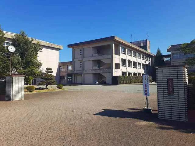 庄西中学校まで550m