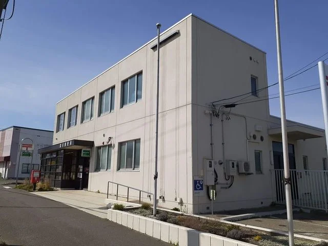 富川郵便局まで1100m