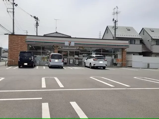 セブンイレブン原町北町店まで450m