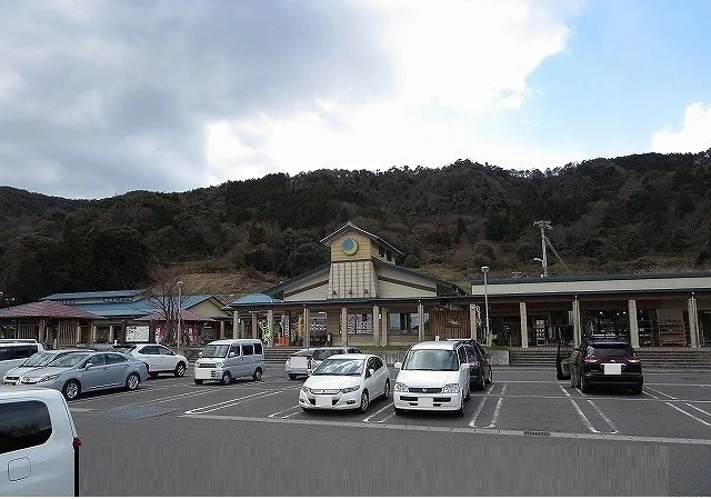 道の駅月見の里南濃まで2200m