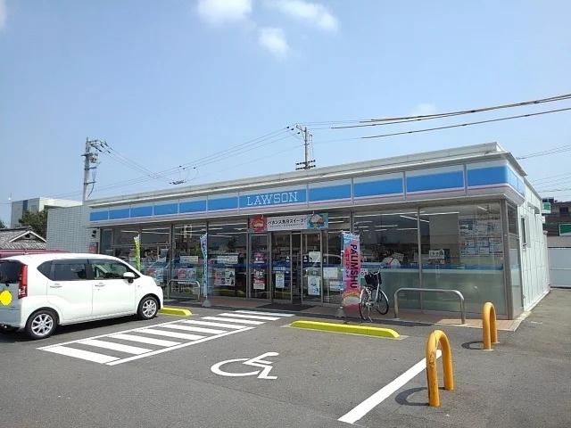 ローソン善通寺インター北店まで500m