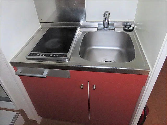 2口の電気コンロまたはIHコンロとなります