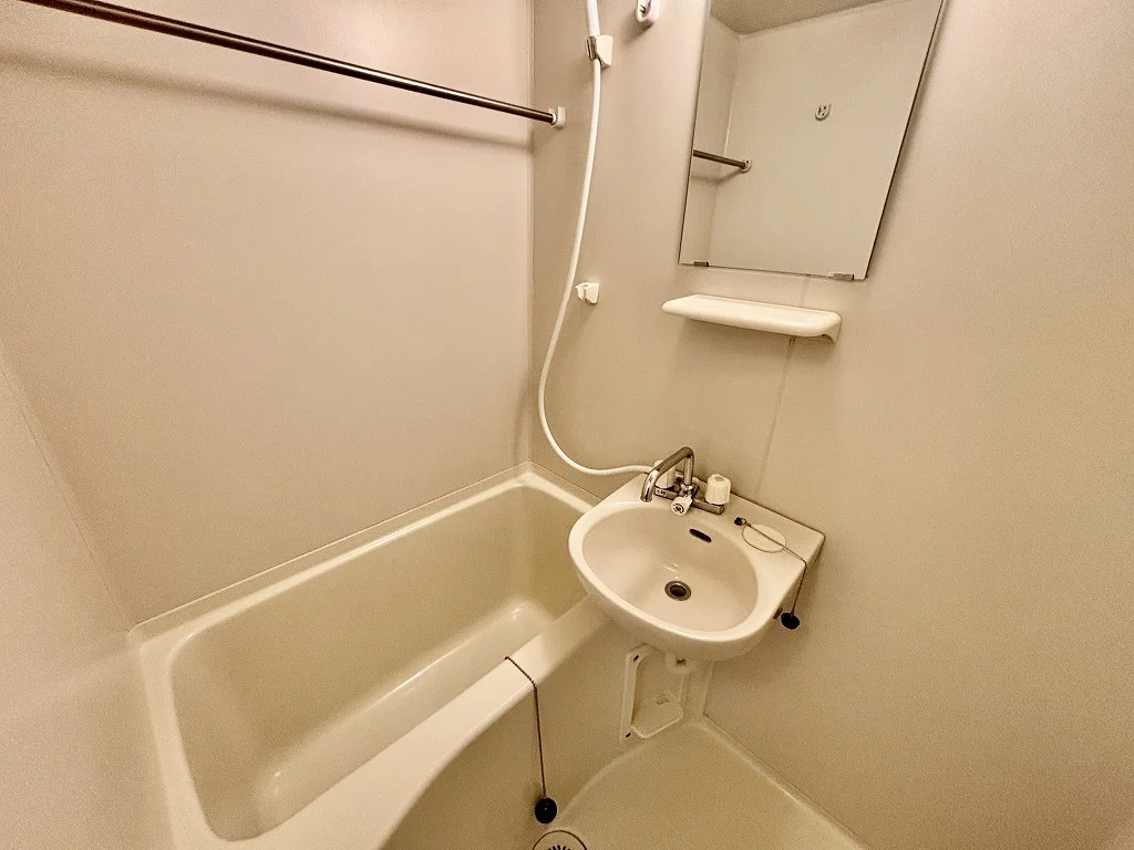 設備・仕様は号室により異なる為、現況を優先いたします。