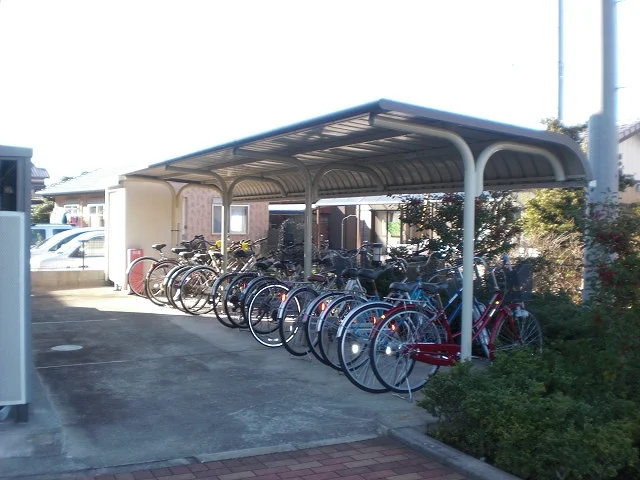 屋根付き駐輪場