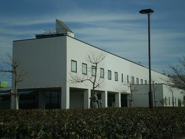 御前崎市立図書館まで900m