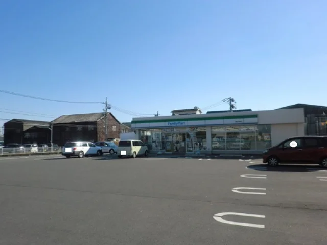 ファミリーマート桑名江場店まで400m