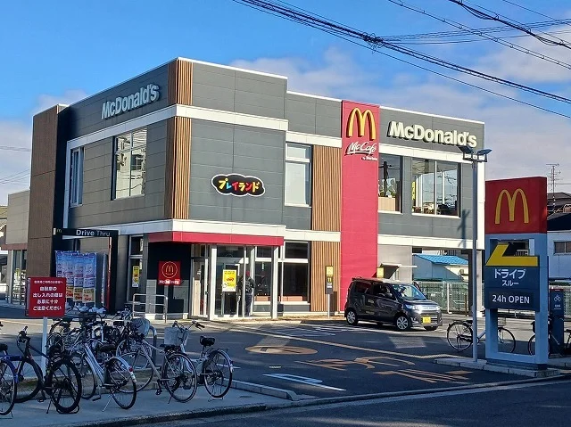 マクドナルド　八尾宮町店まで540m