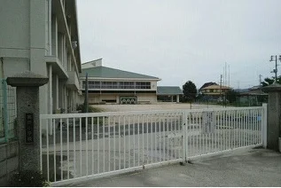 高田小学校まで370m