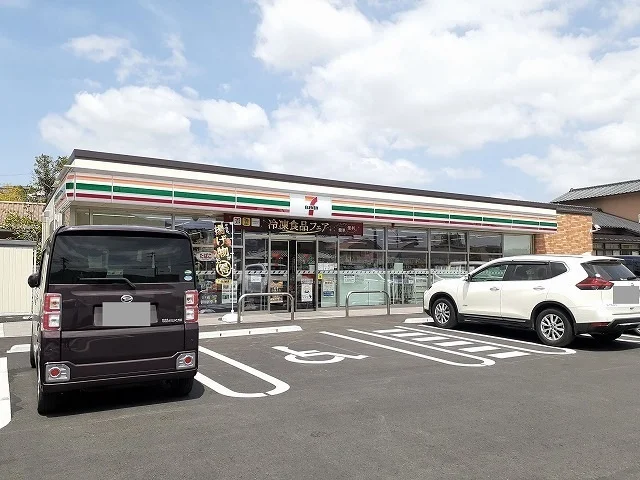 セブンイレブンまで500m