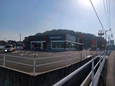 マクドナルド仏生山店さんまで900m