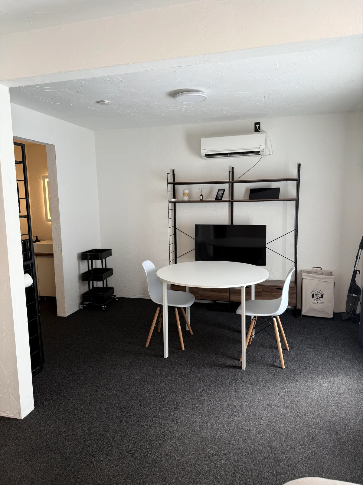 40インチテレビ、ワーキングスペース