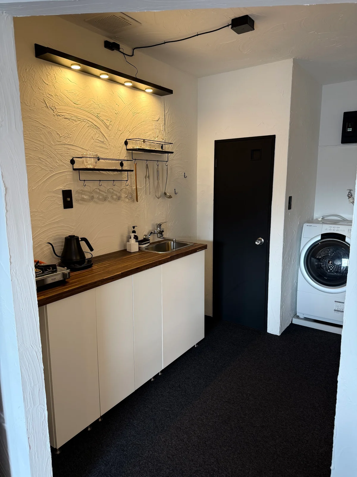 食器・調理器具完備のキッチン