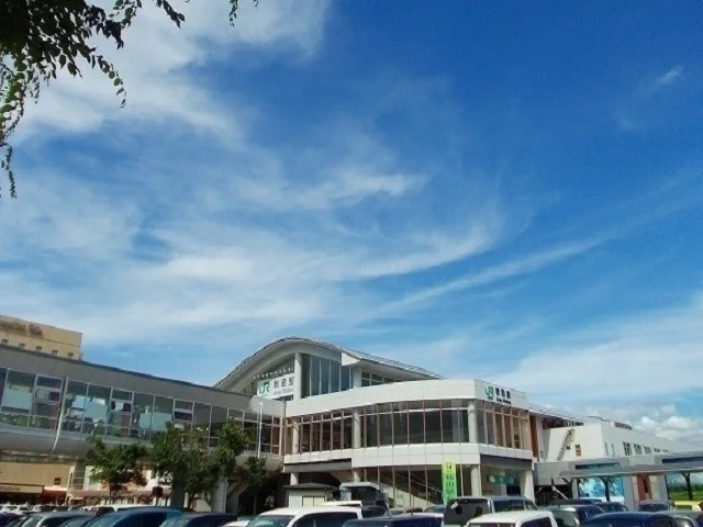 秋田駅まで1300m