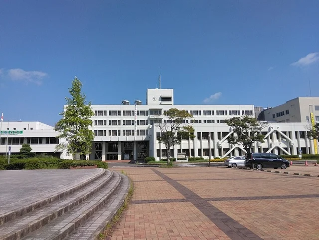 仙台市　泉区役所まで1900m