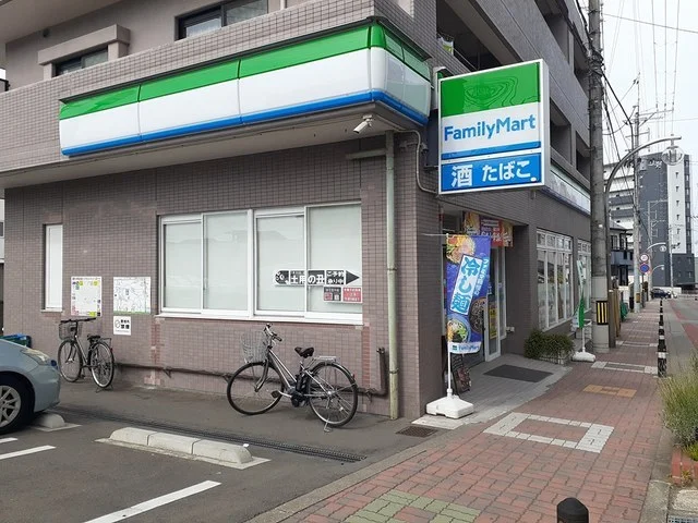 ファミリーマート宮城野原町店まで650m