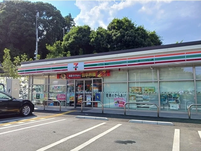 セブンイレブンまで400m