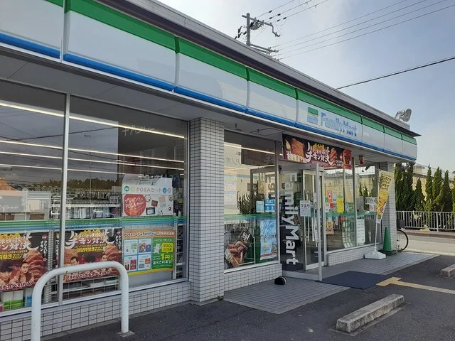 ファミリーマート長野市町店様まで1049m