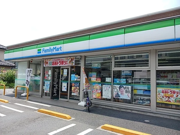 ファミリーマート梅田四丁目店まで5m