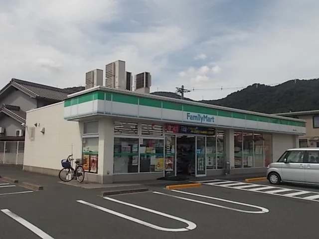 ファミリーマート水呑店まで800m