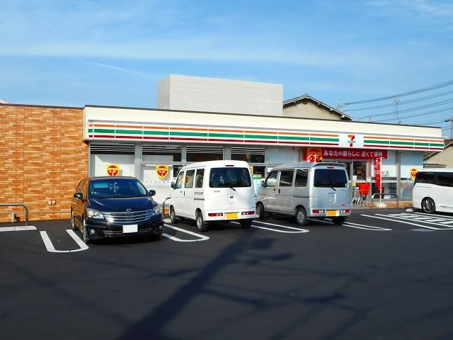セブンイレブン福山引野２丁目店まで350m
