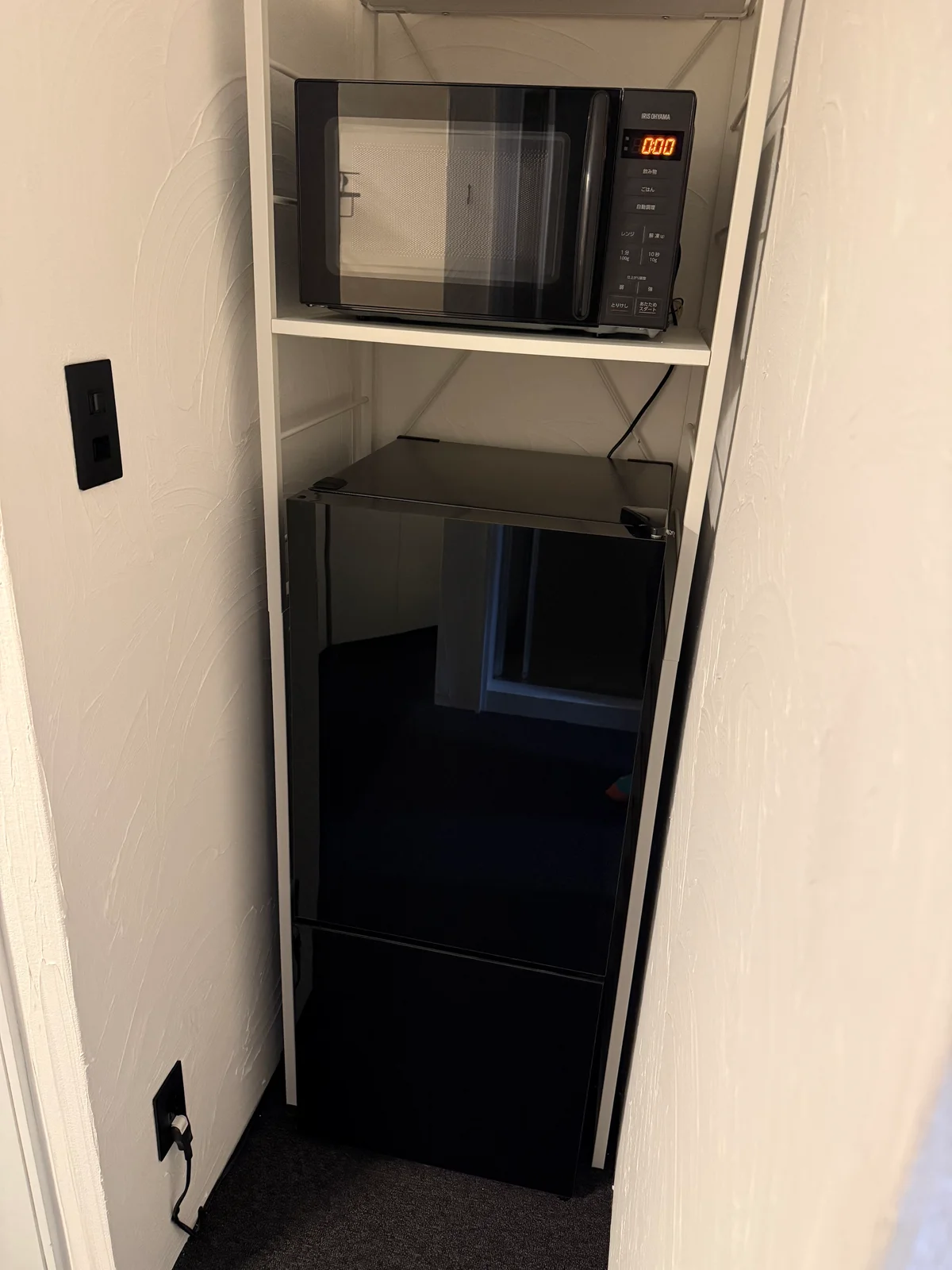 冷蔵庫、電子レンジ