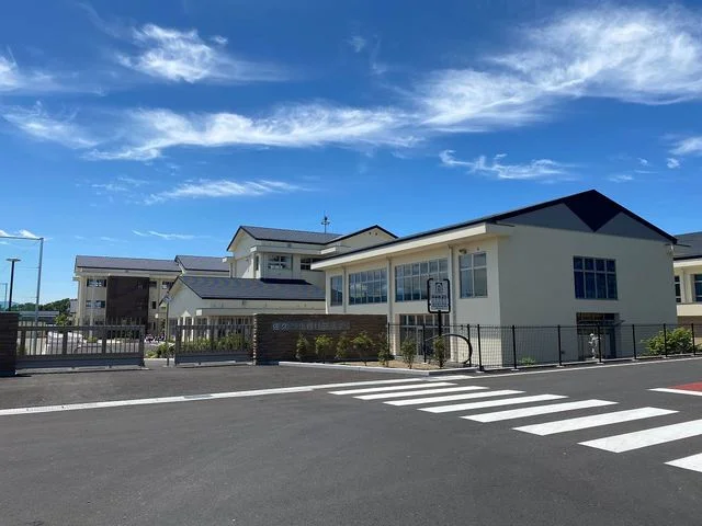岩村田小学校まで1900m
