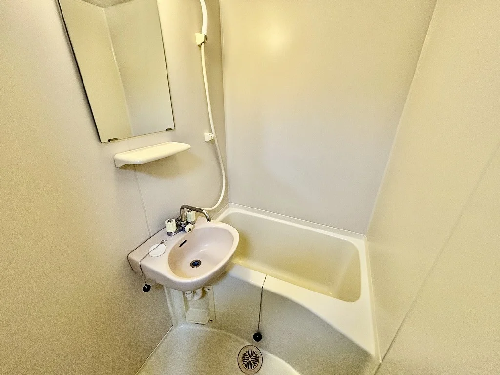 設備・仕様は号室により異なる為、現況を優先いたします。