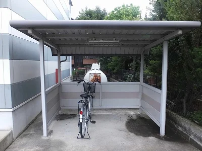 屋根付き駐輪場あり