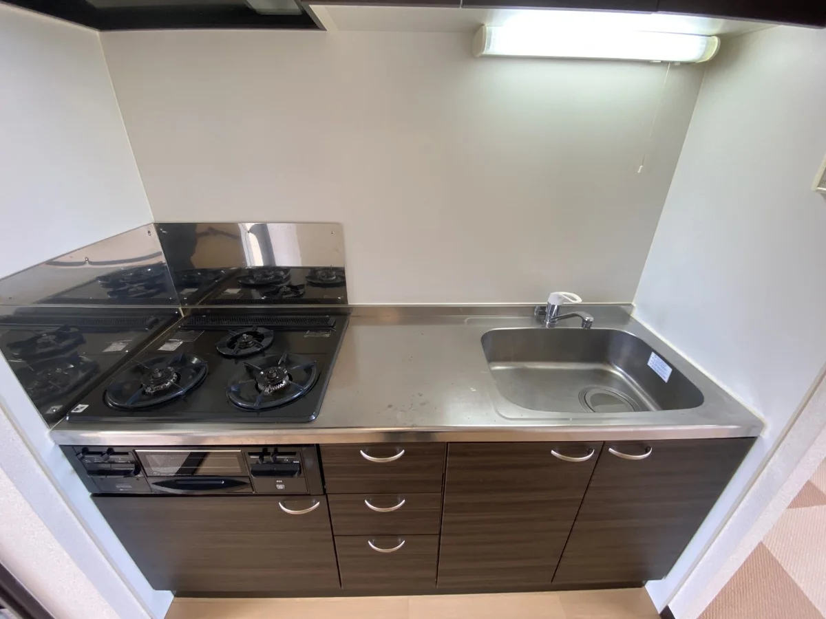 設備・仕様は号室により異なる為、現況を優先致します。