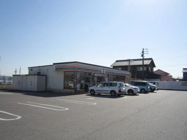 セブンイレブン 岡崎西本郷町店まで750m
