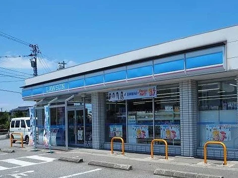 ローソン富山ひらき店まで900m
