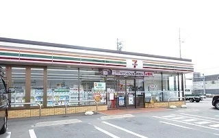 セブンイレブン松阪大津町店まで500m