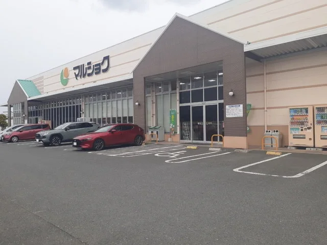マルショク南風店まで1000m