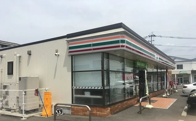 セブンイレブンまで1000m