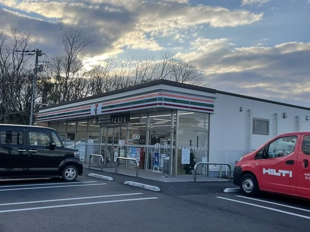 セブンイレブンまで650m