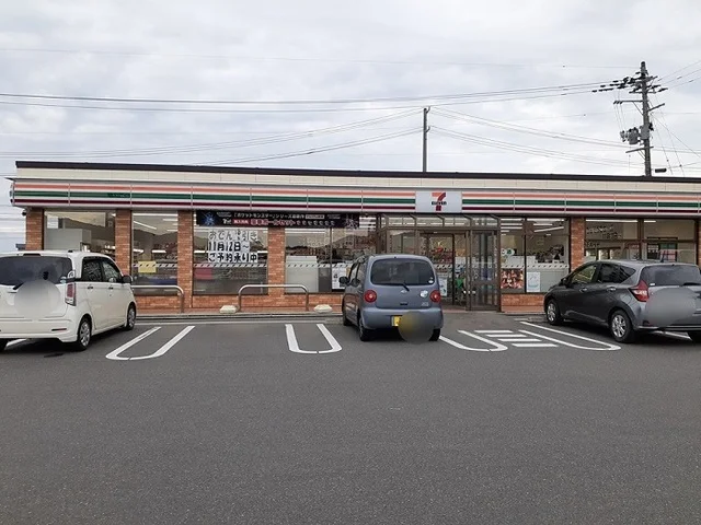 セブンイレブン　村上荒川店まで880m