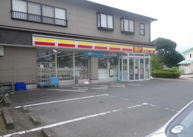 ニューヤマザキデイリーストアまで200m