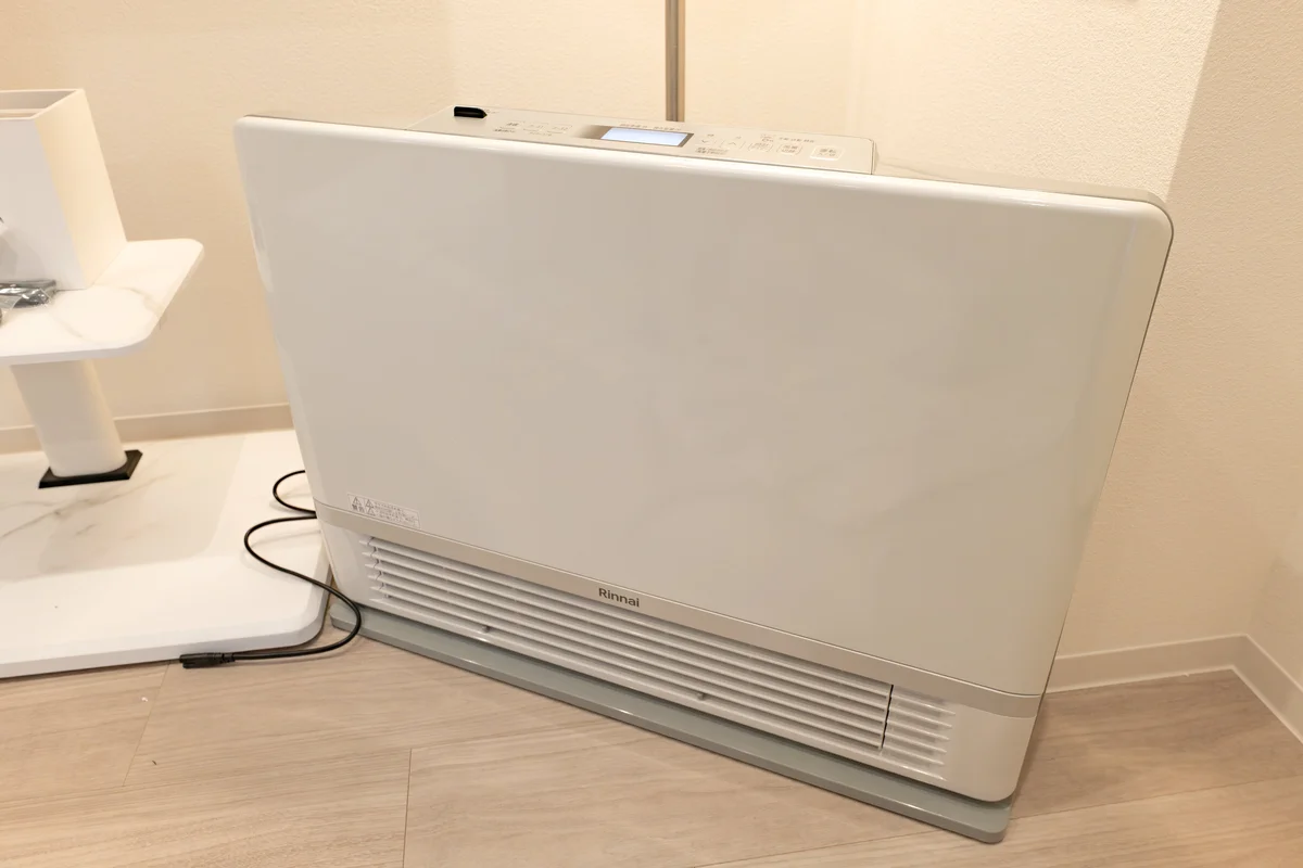 お部屋全体を温かくするファンコン♪