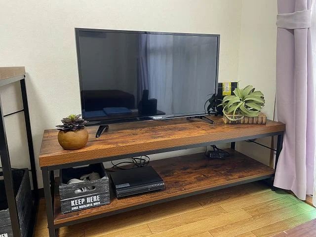 32型テレビ　※DVDプレーヤーはサービス品です