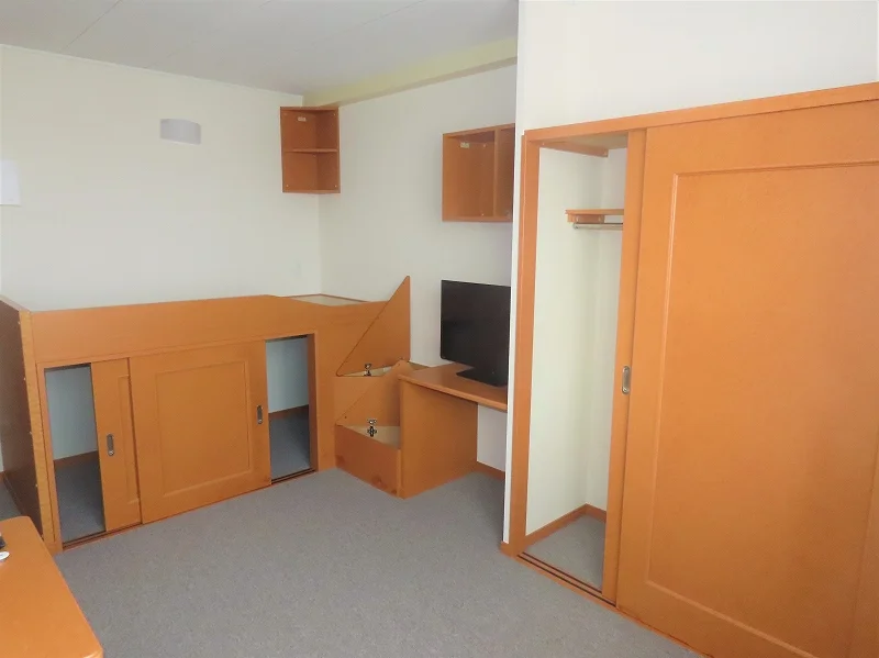 クローゼット、ベッド下収納あり