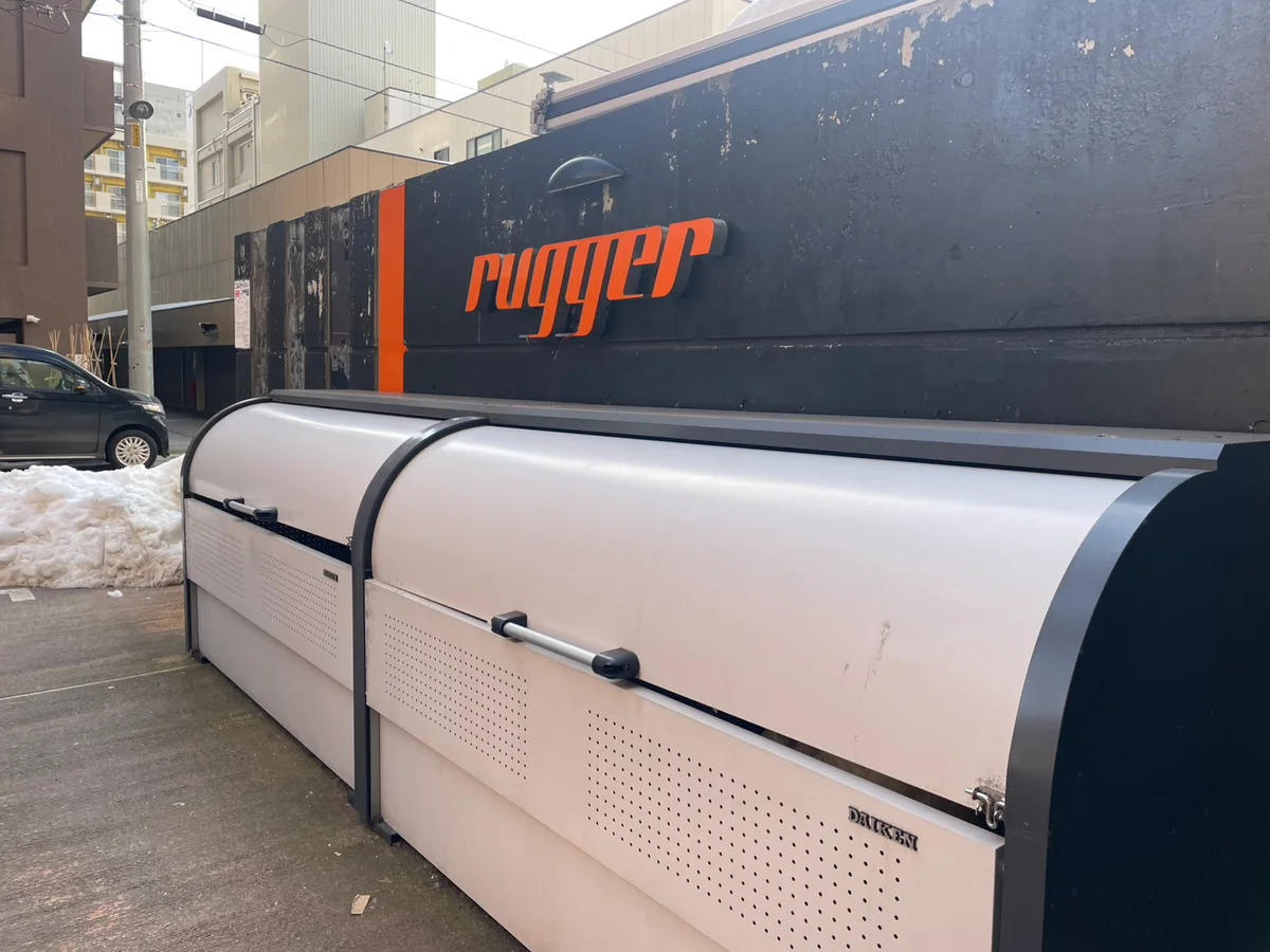 ゴミ捨て場も敷地内にあります◎