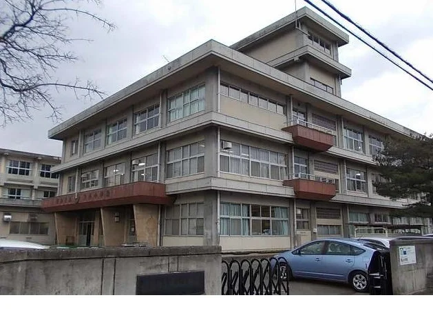 福島市立瀬上小学校まで450m