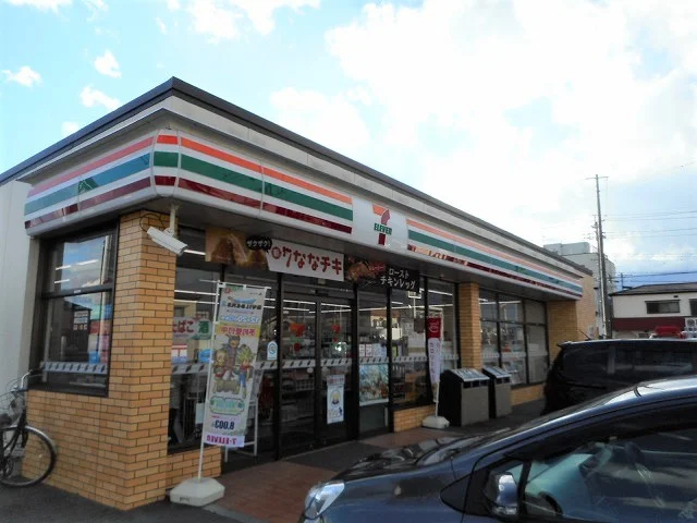 セブンイレブン  豊科成相店まで1000m