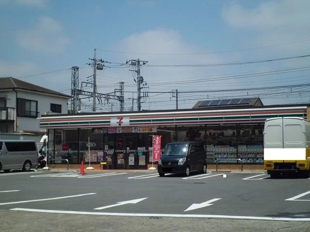 セブンイレブンまで400m