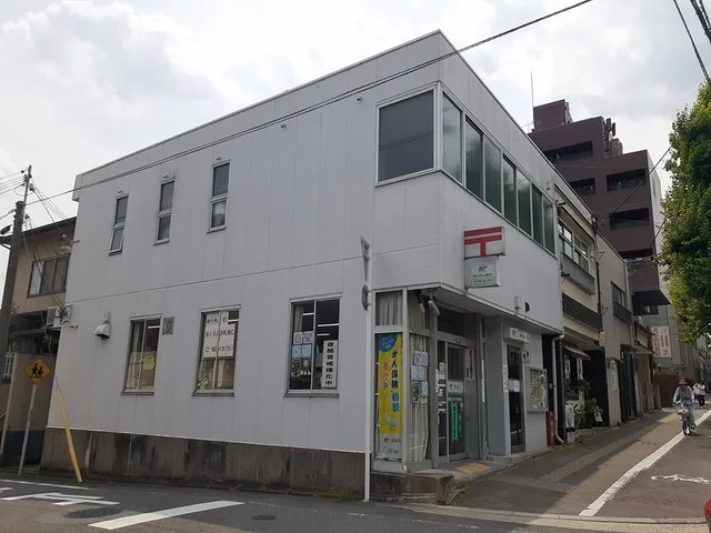 京都北大路千本郵便局まで512m