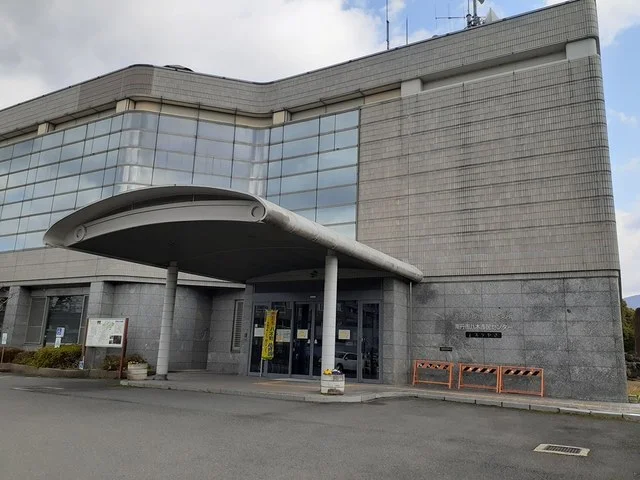 南丹市役所八木支所まで904m