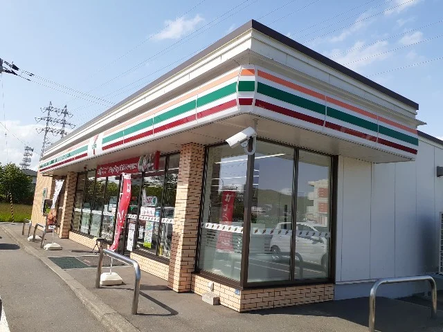 セブンイレブンまで850m