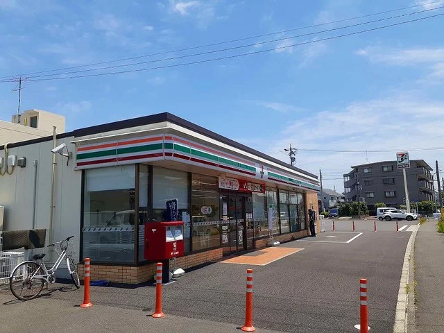 セブン-イレブン　高山町店まで450m