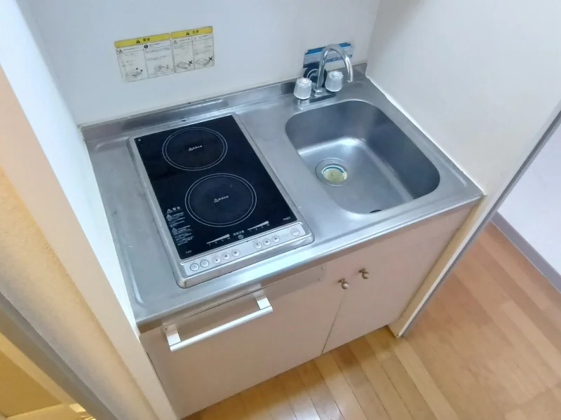 コンロは2口コンロです。