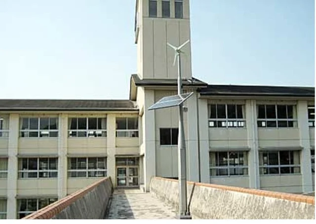 岡山県立玉野光南高等学校まで2400m